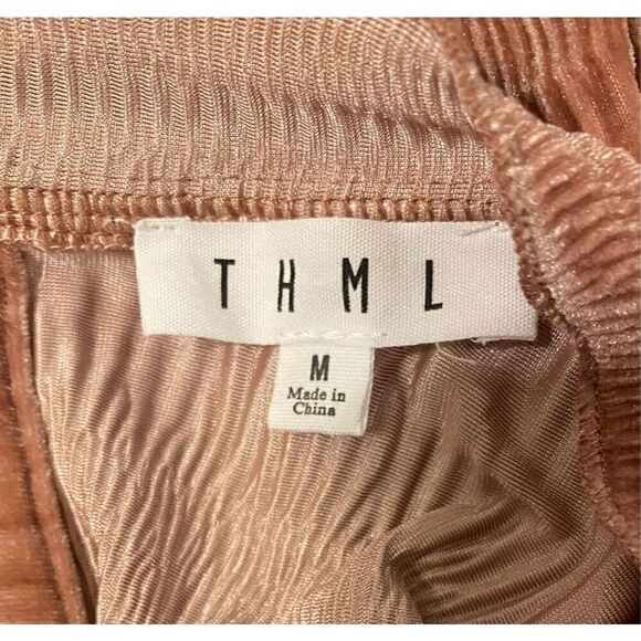 THML Velvet Smocked Women’s Top Flutter Sleeves Sz. M - Picture 5 of 6